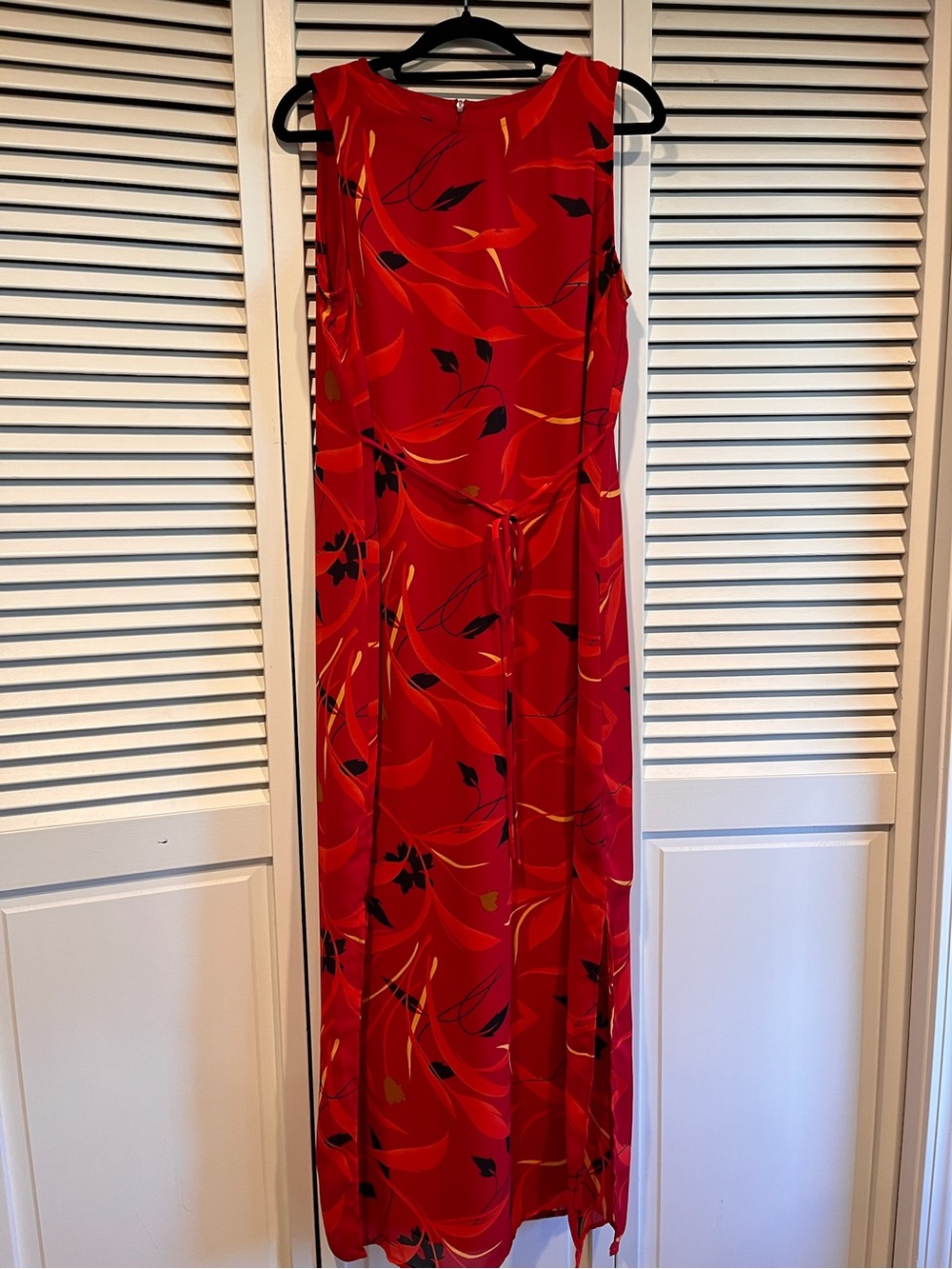 Borcellini Red Floral Sleeveless Maxi Dress - Lined Chiffon for Soft Femininity